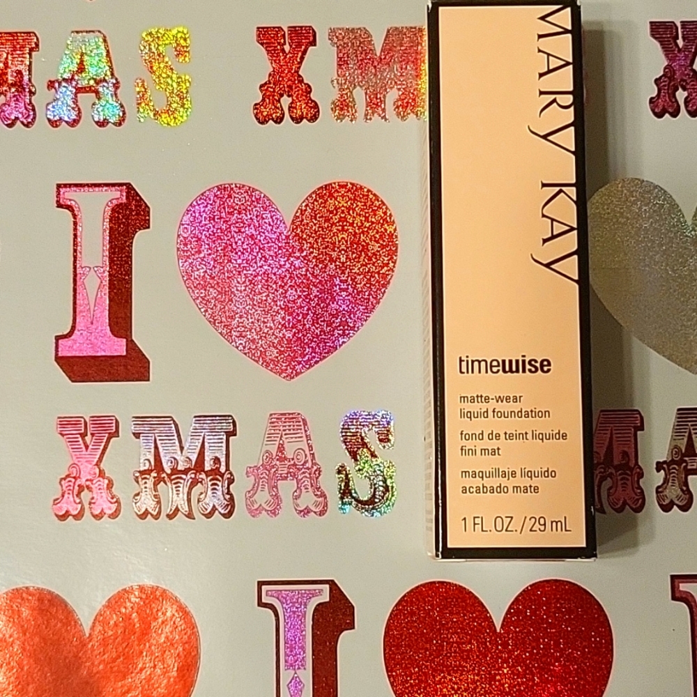 Ivory 5: Matte-Wear Liquid Foundation